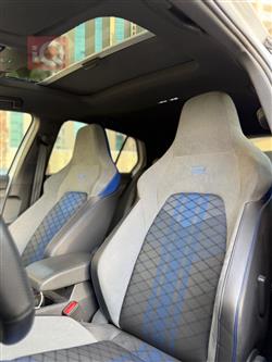 فولكسفاغن جولف R